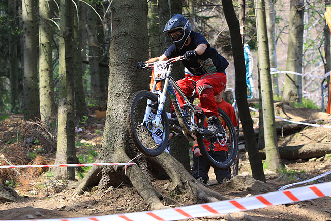 Galeria: Diverse Downhill Contest Stożek 2011 trening