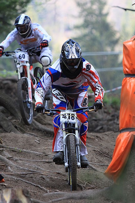 Galeria: Diverse Downhill Contest Stożek 2011 trening