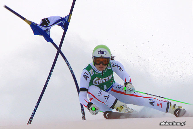 Galeria: Soelden - slalom gigant I przejazd kobiet