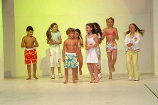 Beachwear Show - moda dziecięca