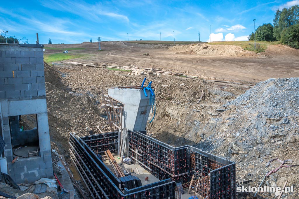 Galeria: Tylicz MasteSki - budowa nowej 4-os. kolei