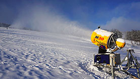 Zieleniec Ski Arena - ruszyło naśnieżanie