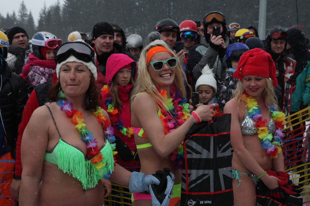 Galeria: Jasna Bikini Skiing 2015
