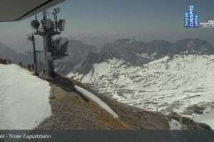 Kamera Ehrwald Ehrwalder Almbahn - Tiroler Zugspitz Are Tir. Zugspitzbahn Bgst. (LIVE Stream)
