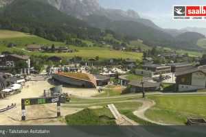 Kamera Saalfelden Leogang  Talstation Asitzbahn (LIVE Stream)
