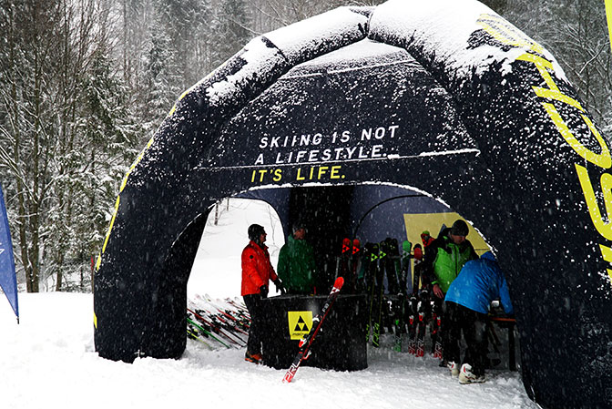 Zima nie zaskoczyła zjazdowców, czyli testy Fischera w Szczyrk Mountain Resort Zima nie zaskoczyła zjazdowców, czyli testy Fischera w Szczyrk Mountain Resort
